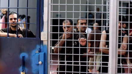  Israeli restrictions on Palestinian prisoners to spark 'explosion': PLO 