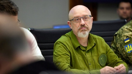 Увольнение министра обороны Украины от занимаемой должности