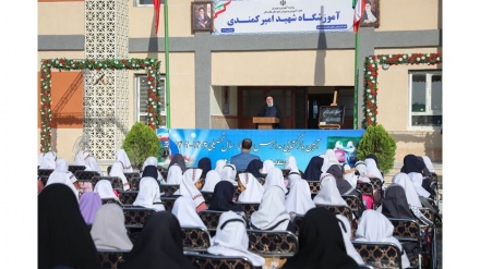 Presidente Raisi inaugura l'anno scolastico in Iran + VIDEO
