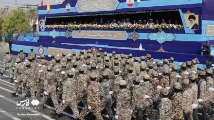 Parada e forcave të armatosura të Iranit në provinca të ndryshme/Foto
