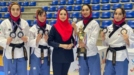 Iranische Taekwondokas wurden Zweiter bei asiatischen Junioren-Poomsae-Meisterschaften