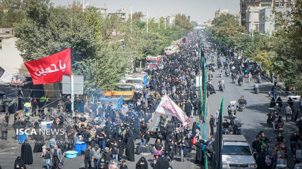  حضور گسترده عاشقان حسینی در مراسم جاماندگان اربعین