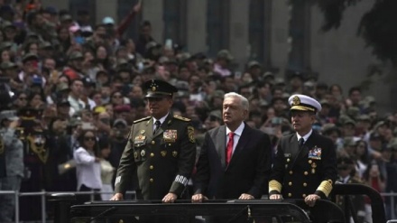 俄军队参加墨阅兵式，乌方不满？墨西哥总统回应