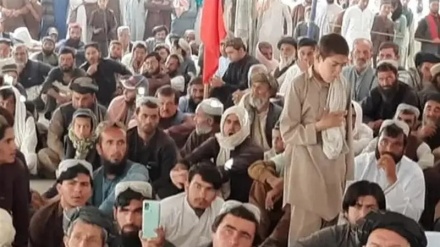حزب پاکستانی از بازداشت و اخراج پناهجویان افغان انتقاد کرد