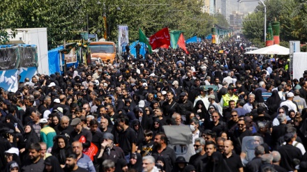  Iranians commemorate Arba’een, 40th day of Imam Hussein’s (AS) martyrdom anniversary 