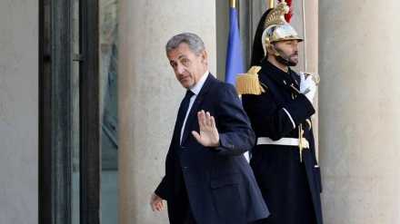 Sarkozy kundërshton anëtarësimin e Ukrainës në NATO