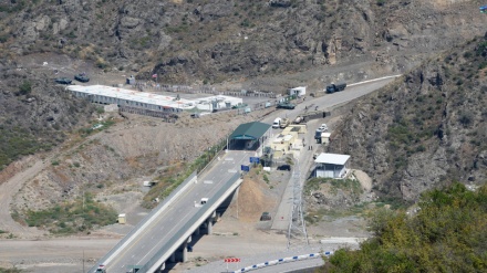 Armenia, Azerbaijan report casualties amid fresh border clashes 