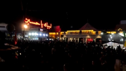 (VIDEO) Cammino notturno di pellegrini verso la Santa Karbala