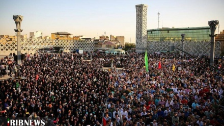 (FOTO) Teheran, raduno in piazza Imam Hussain (as) - 1