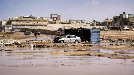 リビア東部の洪水の死者2000人か、　数千人が行方不明