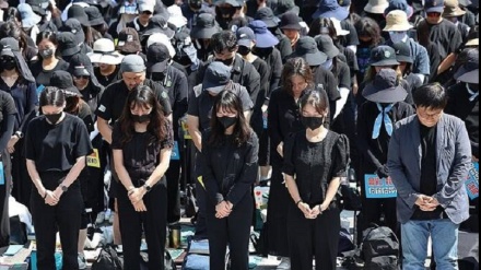 韓国で教師らが大規模なデモ、不当な待遇に抗議