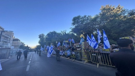 تظاهرات صهیونیستها مقابل خانه بنیامین نتانیاهو