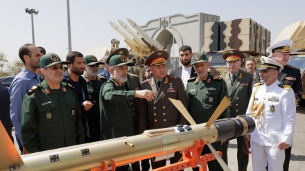 Menhan Rusia Tinjau Capaian-Capaian Dirgantara IRGC