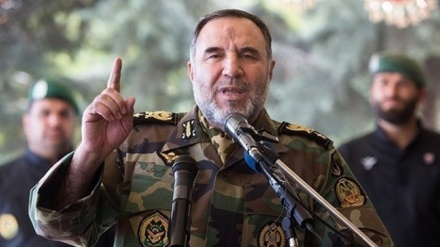 ईरानी सेना ने अमेरिका की झूठी ताक़त के ग़ुब्बारे की निकाली हवाः ब्रिगेडियर जनरल हैदरी