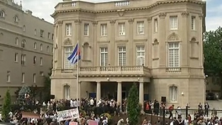 古巴外长：古巴驻美大使馆遭恐怖袭击，有恐怖分子向使馆投掷燃烧弹 