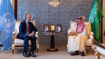 In meeting with UN envoy, top Saudi diplomat stresses Riyadh's commitment to political solution for Syria