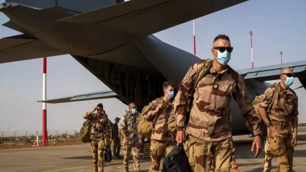 Франция армияси Нигер ҳукуматни ҳужум билан таҳдид қилмоқда 