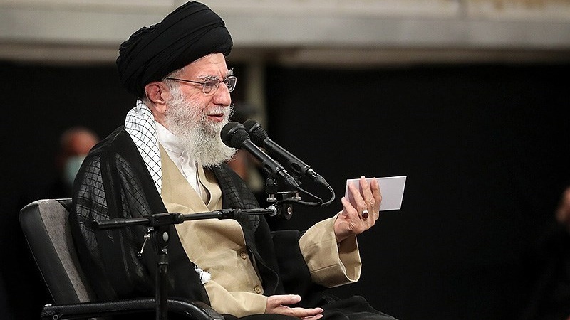 رهبر معظم انقلاب اسلامی : در مقابله با دشمن به شدت جدی هستیم