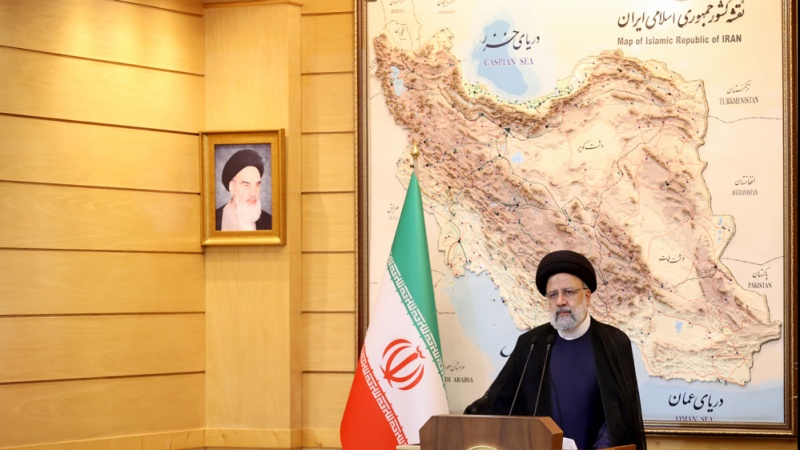 Präsident Raisi bringt 3.500 Achämeniden-Tafeln aus den USA nach Iran