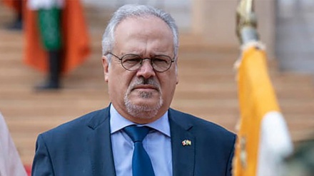 (AUDIO) Niger, arroganza francese, ora polizia espelle l'ambasciatore di Parigi a Niamey