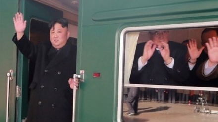 د شمالی کوریا رهبر روسیې ته په سفر لاړ