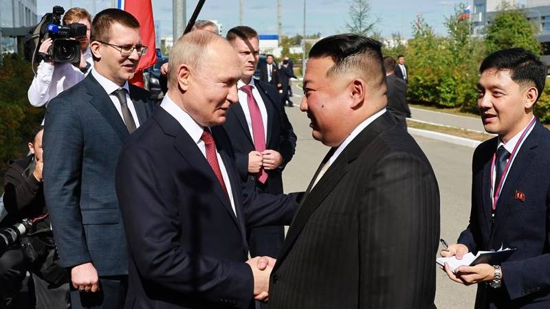 Kim largohet nga Rusia