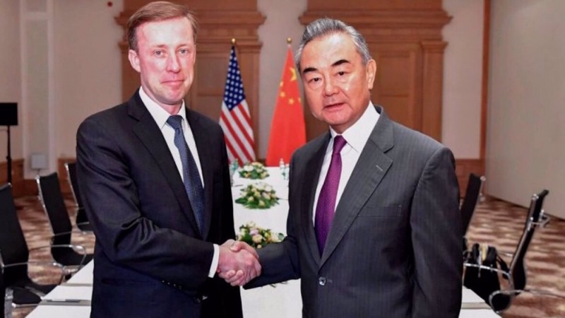 China FM heads to Russia after meeting with US national security adviser