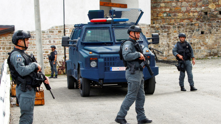 Serbia cuts number of troops on Kosovo border after US warning