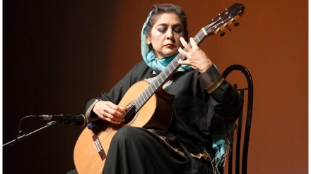 イランの著名女性ギタリストが死去