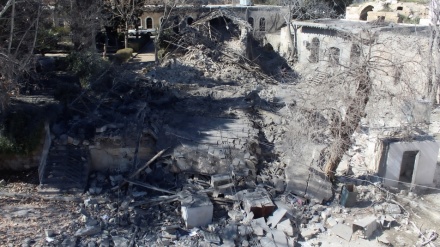 (AUDIO) Siria, ennesima aggressione israeliana: colpite aree intorno a Damasco