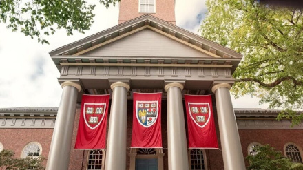 Evento storico, studenti di Harvard firmano lettera contro l'apartheid di Israele