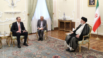 ՀՀ  անվտանգության խորհրդի քարտուղարը և Ադրբեջանի նախագահի հատուկ ներկայացուցիչը հանդիպել են Իրանի նախագահի հետ