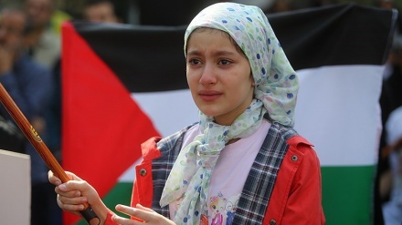 Dukung Palestina, Ibu-Ibu dan Anak-Anak Iran Gelar Aksi Solidaritas (1)