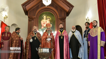 Ceremonia përkujtimore e Shën Gjergjit në Teheran/Foto