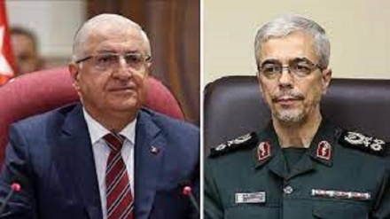 Colloquio telefonico tra il Ministro della Difesa turco e il Capo di Stato Maggiore delle Forze Armate iraniane