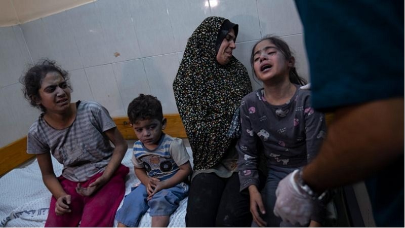 Chirurg von Ärzte ohne Grenzen berichtet über Behandlung von Verbrennungen durch israelische Phosphorbombenangriffe auf Zivilisten in Gaza