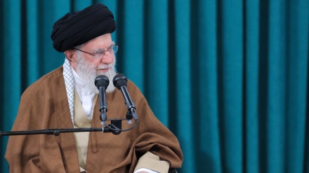 Leader: If Israeli crimes continue, no one can stop Muslims, resistance forces 