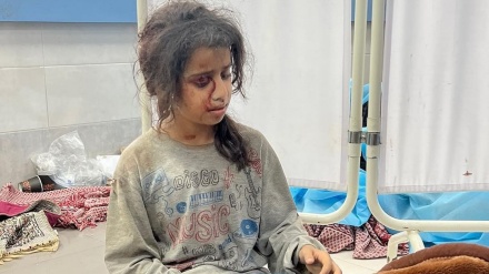 Gadis Kecil Palestina Ini Belum Tahu Jika Semua Keluarganya Gugur