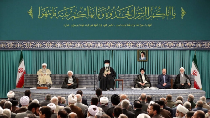 Rahbar bertemu dengan dubes negara Muslim, dan peserta Konferensi Internasional Persatuan Islam di Tehran