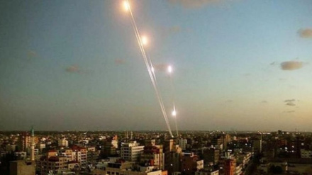 Forcat e rezistencës palestineze sulmojnë me raketa Bir Al-Saba