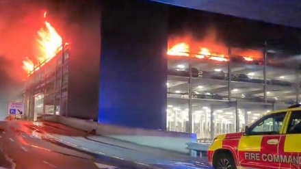 Londra, maxi incendio nell'aeroporto di Luton + VIDEO