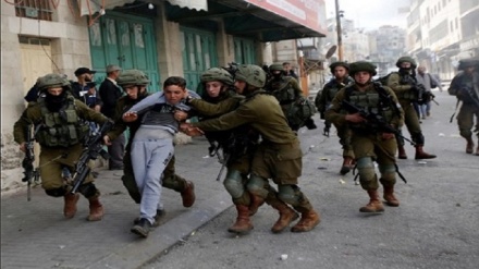 Forcat pushtuese sioniste arrestuan 85 palestinezë të tjerë në Bregun Perëndimor