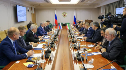 Проведение заседания бюджетных комиссий Исламского совета Ирана и Сената России