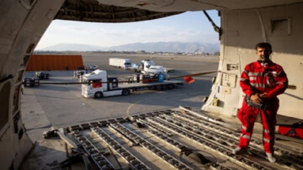 بارگیری محموله کمک های بشر دوستانه ایران به فلسطین