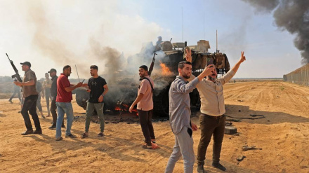 Hamas, rifornito di armi, combattenti attaccano ancora obiettivi in Israele