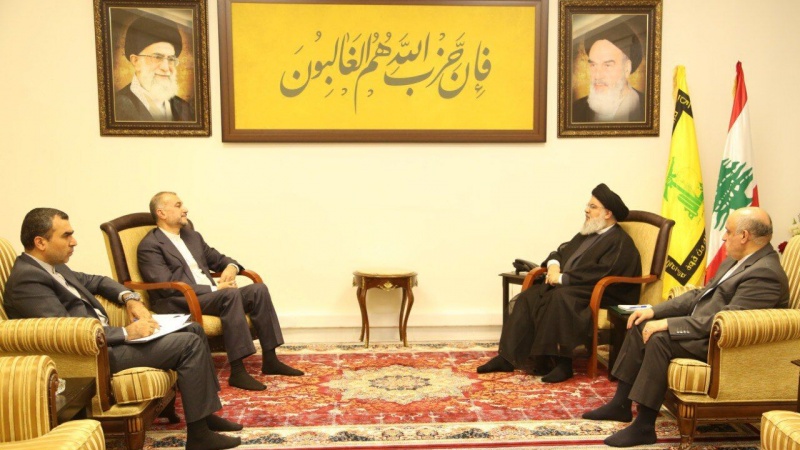 Menteri Luar Negeri RII Hossein Amirabdollahian dan Sekjen Hizbullah  Sayid Hassan Nasrullah.