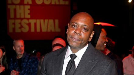 הקומיקאי האמריקני שאפל: ישראל מבצעת פשעי מלחמה, וארה