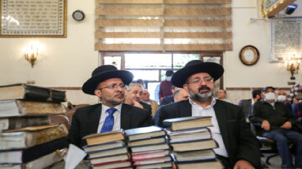 ܘܝܕܥܘ- ܟܢܘܫܝܐ ܘ ܡܐܙܠܬܐ ܕܝܗܘܕܝܐ̈ ܕܐܝܪܢ ܒܘܬ ܡܗܟܡܬܐ ܕܩܠܐ ܕܫܘܠܛܢܐ ܨܗܝܘܢܝܐ ܒܦܠܣܬܝܢ