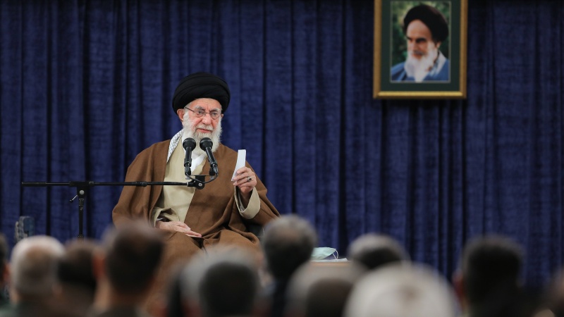 Pemimpin Besar Revolusi Islam Iran, atau Rahbar, Ayatullah Sayid Ali Khamenei