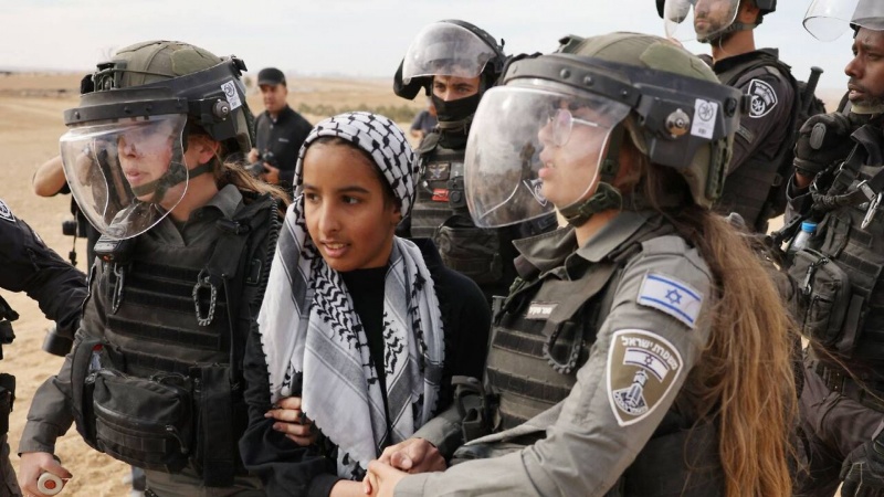 Izraeli fillon arrestimin dhe shtypjen e aktivistëve të rrjeteve sociale